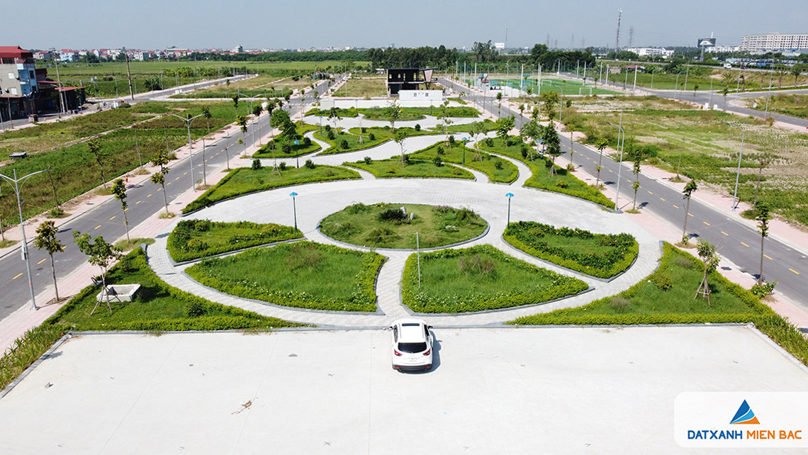 dat-nen-Long-Chau-Star-001